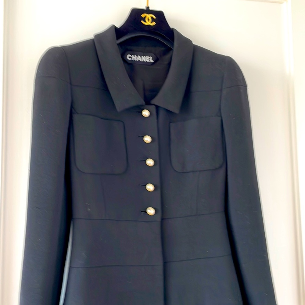 CHANEL Vintage Authentic Black Jacket Pearl Buttons - Picture 7 of 16
